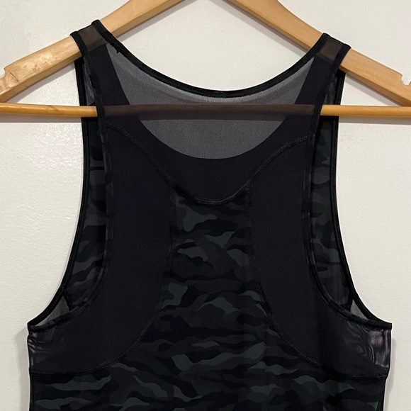 Lululemon Sculpt Tank II Sequoia Camo Print Deep Coal Black/Black 4 - Picture 9 of 13